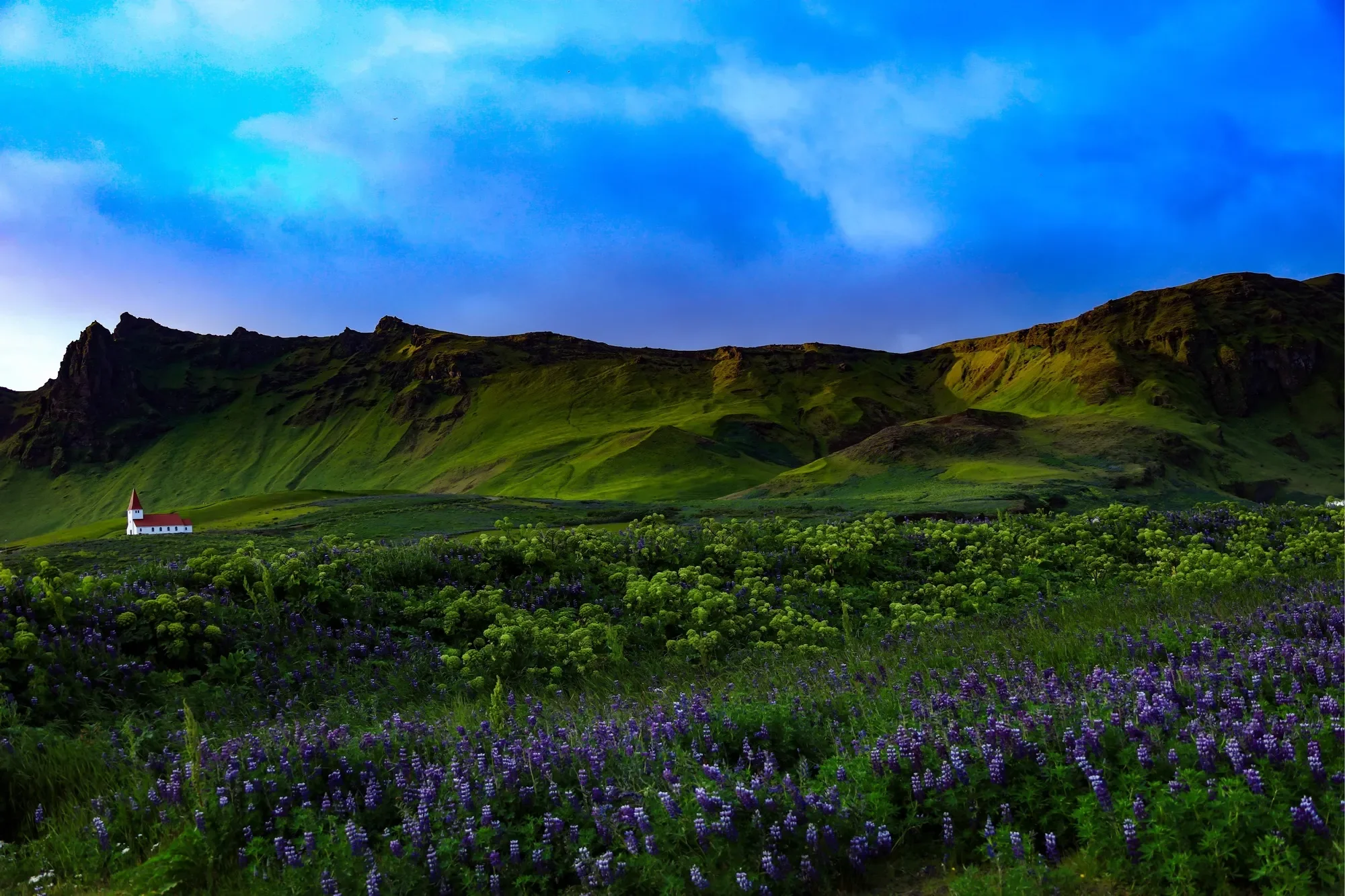 Camera: Canon 5DS R
Len: EF 24-70mm F/2.8L
Lee filters 
Location: Vik,Iceland 